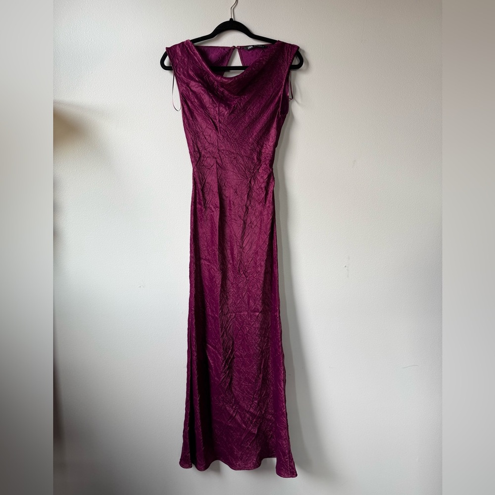 OPEN BACK DRESS - Picture 2 of 4